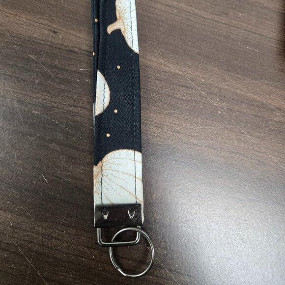 Crafty & Posh Pumpkin Print Handmade Key Wristlet - Picture 3 of 3